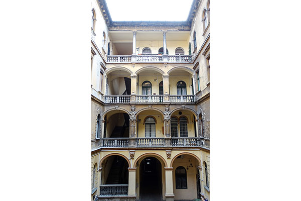 Квартирата