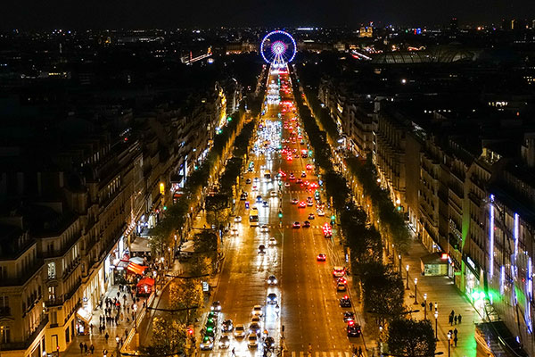 Avenue des Champs Elysees