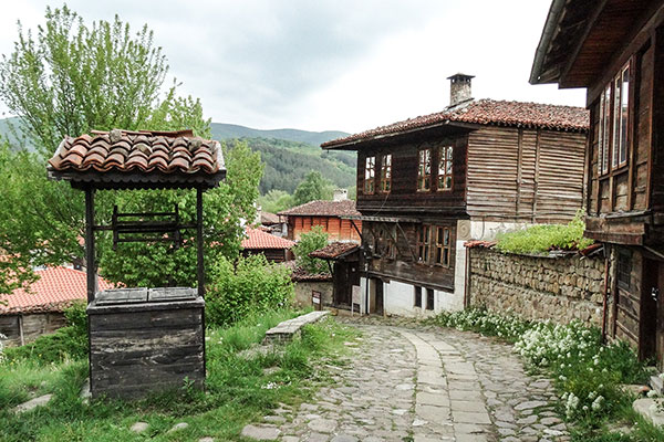 Стар град Котел