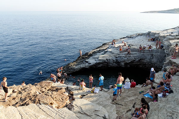 Гьола, Тасос