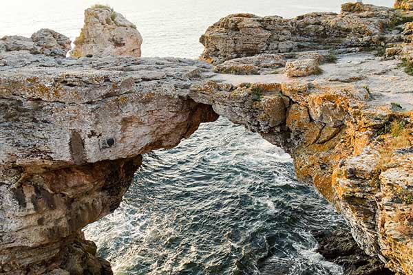 Скалната арка, село Тюленово