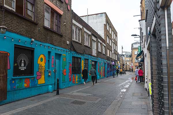 Blank walls are criminal - Shoreditch