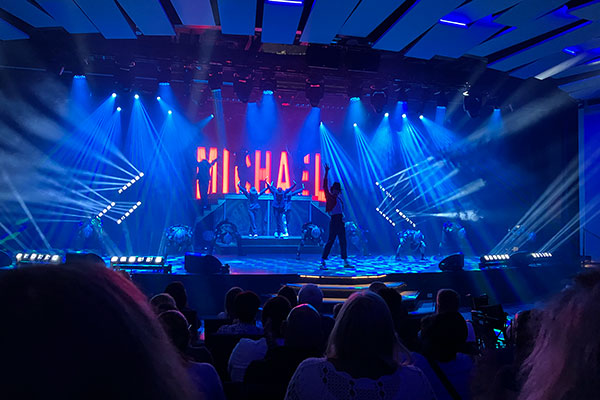 Впечатления от круиз в Средиземно море с малко дете - театър