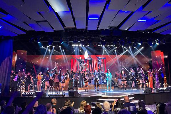 Впечатления от круиз в Средиземно море с малко дете - театър