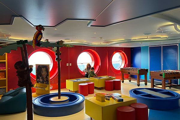 Впечатления от круиз в Средиземно море с малко дете - лего стая